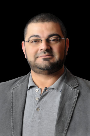 الكاتب احمد خيرى العمرى